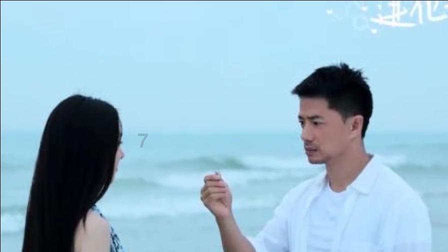 金庸一生的痛：起因10元小费，朱玫与他决然离婚，长子跳楼自杀